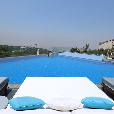 The Ray Hotel And Studios Beirut Exterior foto