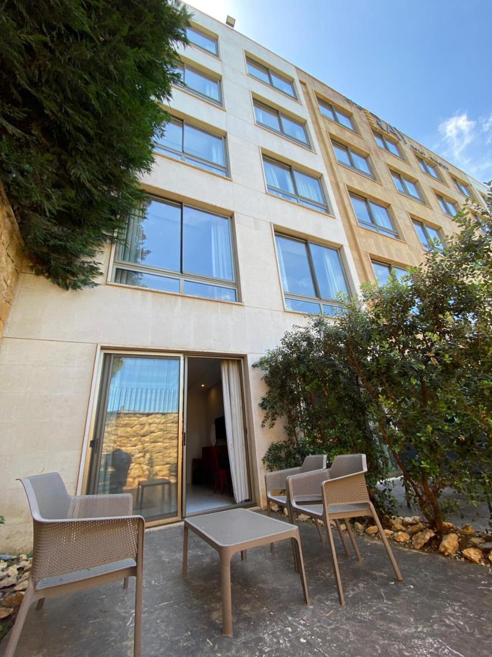 The Ray Hotel And Studios Beirut Exterior foto