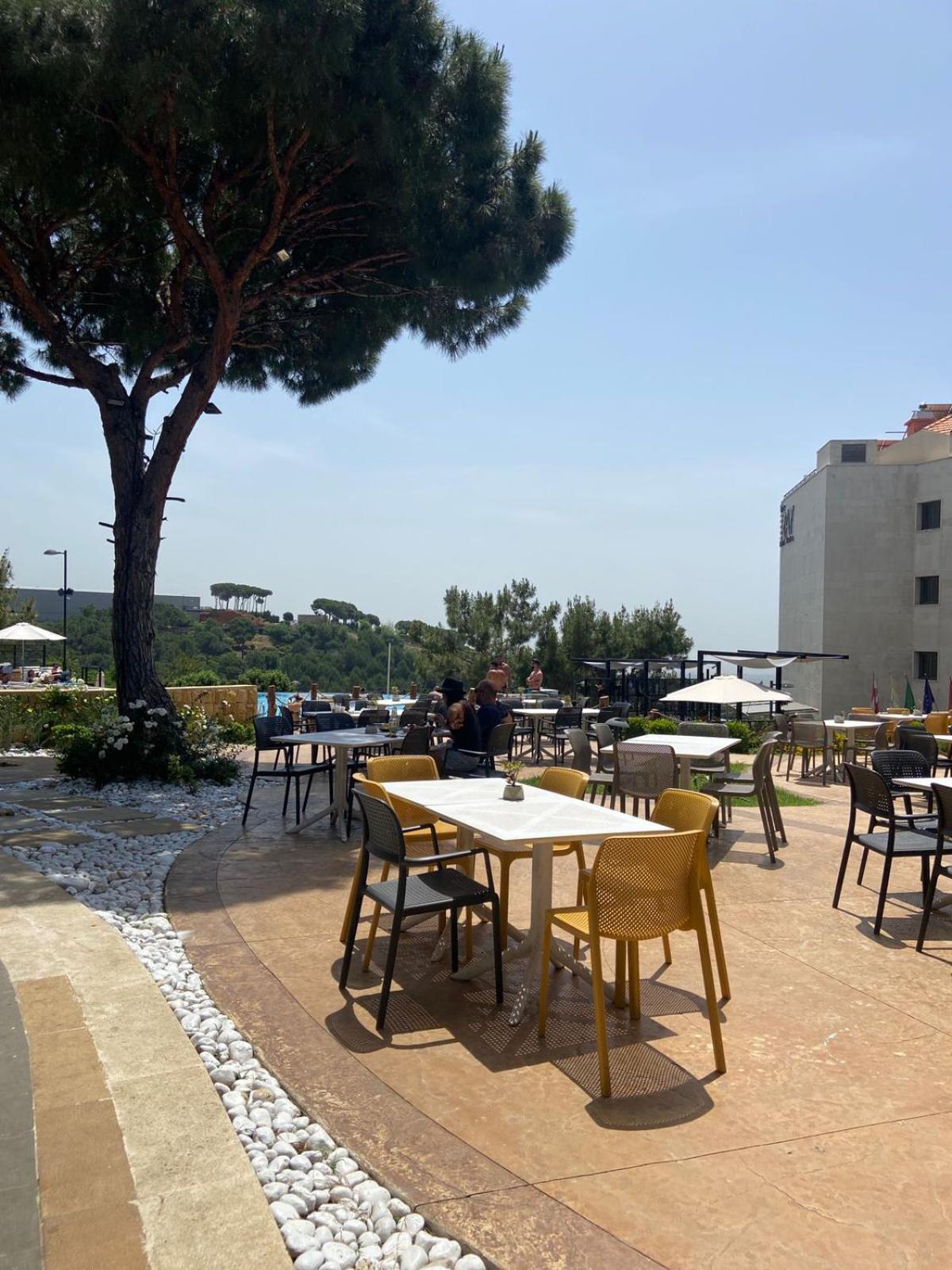 The Ray Hotel And Studios Beirut Exterior foto