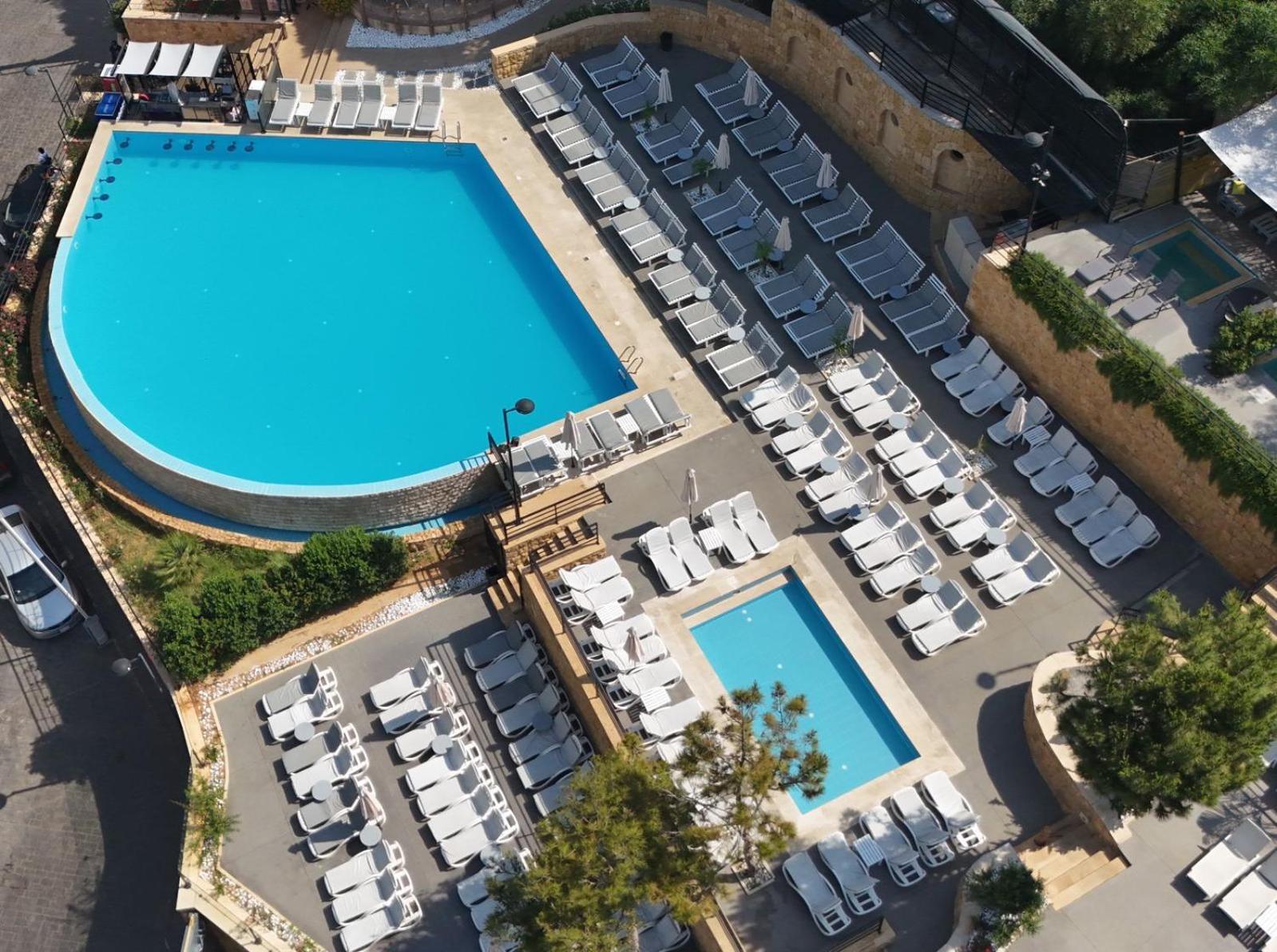 The Ray Hotel And Studios Beirut Exterior foto
